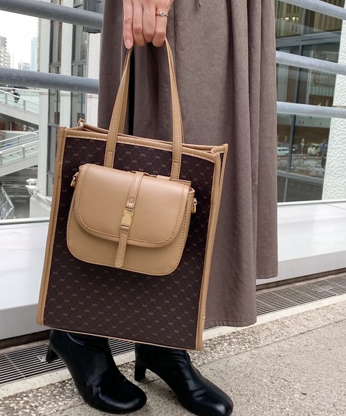 mysty woman(ミスティウーマン)の「モノグラムアウトミニバッグ 236643(トートバッグ・レディース・ベージュ/ブラウン/ダークブラウン/ライトベージュ・FREE)」の2枚目の写真