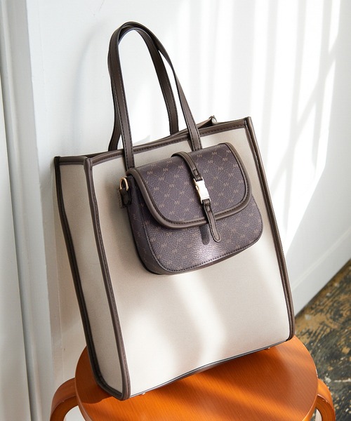 mysty woman(ミスティウーマン)の「モノグラムアウトミニバッグ 236643(トートバッグ・レディース・ベージュ/ブラウン/ダークブラウン/ライトベージュ・FREE)」の4枚目の写真