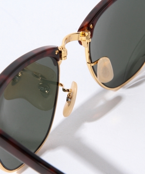 Ray BEAMS（レイビームス）の「Ray-Ban / "CLUBMASTER" 折りたたみ サングラス（サングラス・レディース・ブラウン・ONE SIZE）」の4枚目の写真