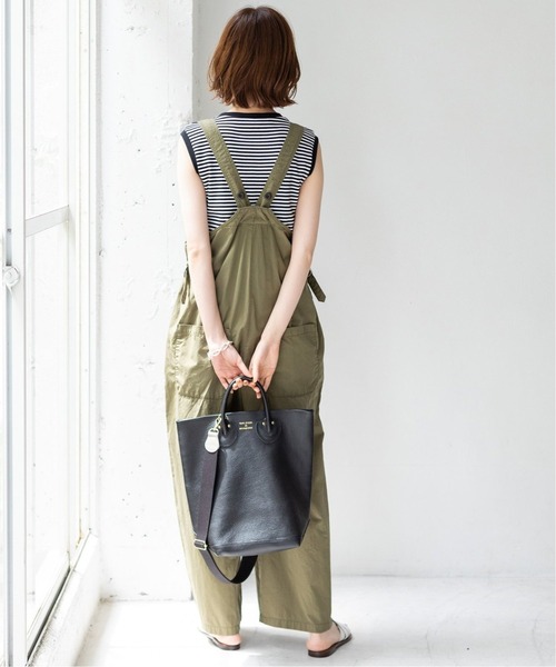 IENA（イエナ）の「【YOUNG&OLSEN/ヤングアンドオルセン】EMBOSSED LEATHER HAVERSACK◆（トートバッグ・レディース・ブラック/グレー系その他・FREE）」の5枚目の写真