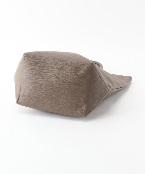 IENA（イエナ）の「【YOUNG&OLSEN/ヤングアンドオルセン】EMBOSSED LEATHER HAVERSACK◆（トートバッグ・レディース・ブラック/グレー系その他・FREE）」の17枚目の写真