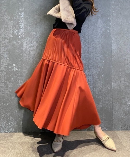 EIMY ISTOIRE(エイミーイストワール)の「プリーツアシメボリュームフレアースカート(スカート・レディース・ブラック/ベージュ/ピンク/テラコッタ/ラベンダー・SMALL/MEDIUM)」の3枚目の写真
