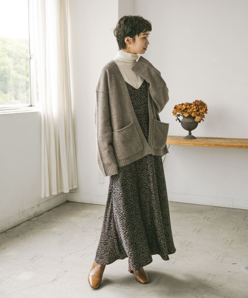 URBAN RESEARCH（アーバンリサーチ）の「Petal柄バイアスロングキャミワンピース（ワンピース・レディース・ブラック系その他/ブラック系その他2・38/36）」の6枚目の写真