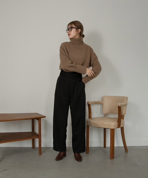 Amiur（エミレ）の「compact straight pants（その他パンツ・レディース・ブラック/グレー/ブラウン・S/M）」の12枚目の写真