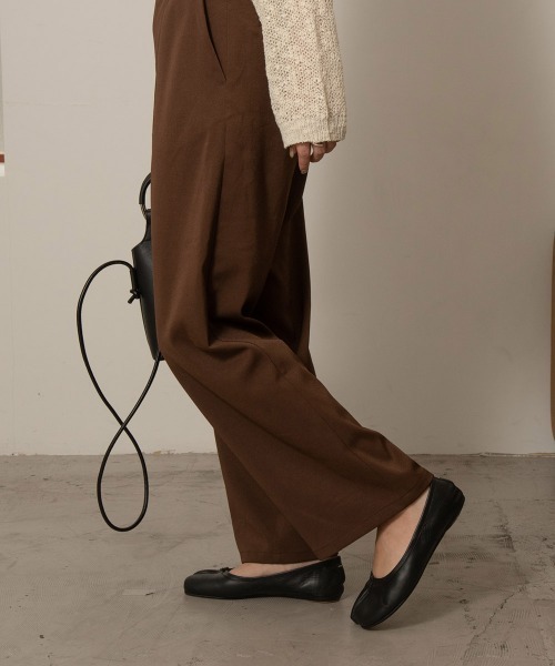 Amiur（エミレ）の「compact straight pants（その他パンツ・レディース・ブラック/グレー/ブラウン・S/M）」の10枚目の写真