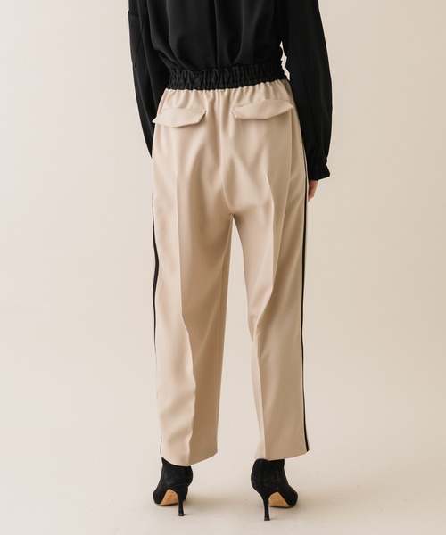 La SRIC(ラスリック)の「LaSRIC 杢調サージテーパードパンツ(その他パンツ・レディース・グレー/ベージュ・FREE)」の18枚目の写真