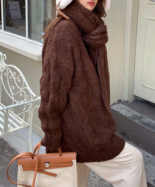 aimoha(アイモハ)の「ボリューム満点ニットマフラー+ゆったりセーターセット (AW)(セットアップ・レディース・ベージュ/ブラウン・FREE)」の1枚目の写真