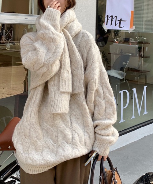 aimoha(アイモハ)の「ボリューム満点ニットマフラー+ゆったりセーターセット (AW)(セットアップ・レディース・ベージュ/ブラウン・FREE)」の4枚目の写真