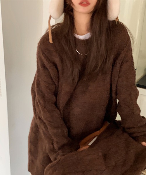 aimoha(アイモハ)の「ボリューム満点ニットマフラー+ゆったりセーターセット (AW)(セットアップ・レディース・ベージュ/ブラウン・FREE)」の6枚目の写真