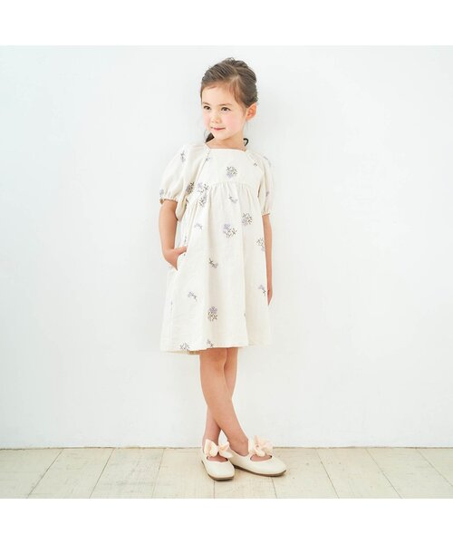 apres les cours（アプレレクール）の「シフォンリボンパンプス_アプレレクールマシェリ（パンプス・キッズ・ベージュ/アイボリー・15 /20/18/17/19/14/16）」の6枚目の写真