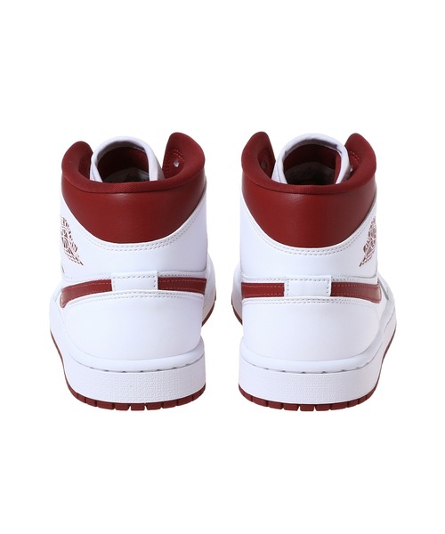 TOGA PULLA（トーガ　プルラ）の「NIKE WMNS AIR JORDAN 1 MID BQ6472-161（スニーカー・レディース・ホワイト・24.5㎝/23㎝/23.5㎝/25㎝/24㎝）」の5枚目の写真