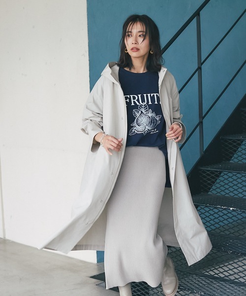 RIVE DROITE（リヴドロワ）の「WEB限定/FRUITS プリントTシャツ（Tシャツ/カットソー・レディース・ホワイト/ネイビー・FREE）」の6枚目の写真