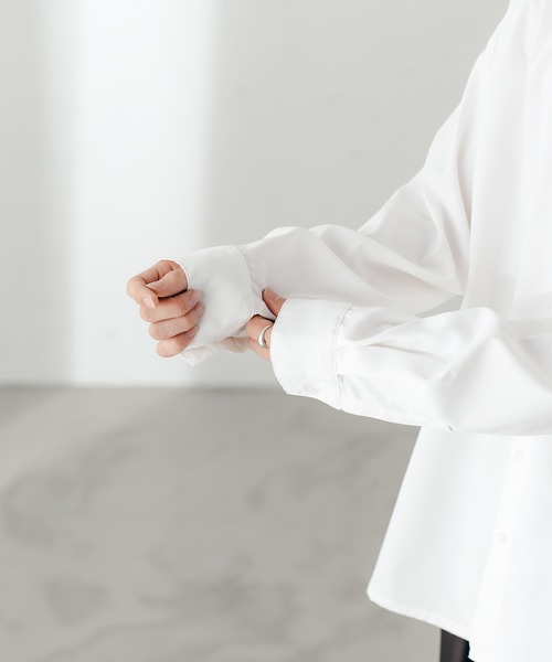 epnok（エプノック）の「ラウンドスリットルーズシャツ（シャツ/ブラウス・メンズ・ブラック/オフホワイト/サックスブルー/ライトグリーン/グレイッシュベージュ・SMALL/MEDIUM/LARGE）」の8枚目の写真