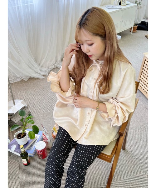 JUMELLE(ジュメロ)の「ジャガードブラウス(シャツ/ブラウス・レディース・ベージュ・FREE)」の4枚目の写真