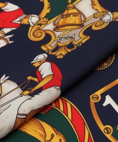 OPAQUE.CLIP（オペークドットクリップ）の「◆ヴィンテージ風ポリエステル大判スカーフ（バンダナ/スカーフ・レディース・ホワイト系5/ベージュ系その他5/ネイビー系2・00）」の5枚目の写真