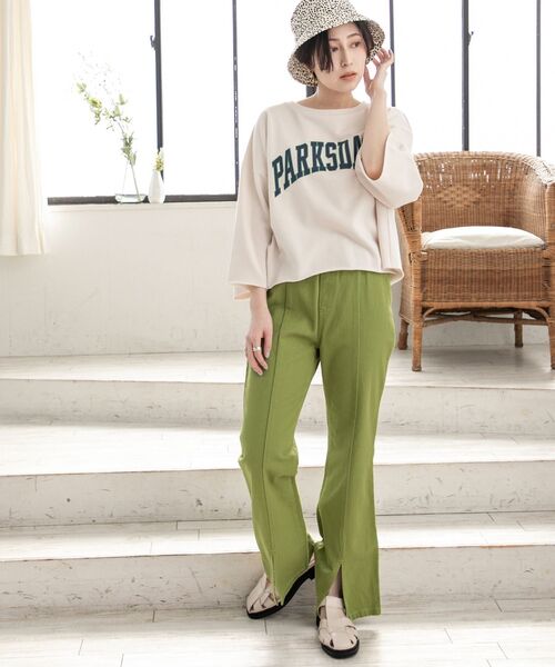 RETRO GIRL(レトロガール)の「カットオフロゴショートトレーナー(Tシャツ/カットソー・レディース・グリーン/オフホワイト/オレンジ/ライトグレー・FREE)」の5枚目の写真