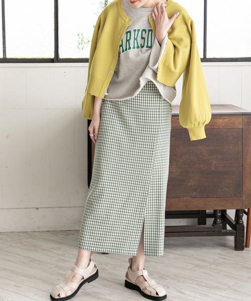 RETRO GIRL(レトロガール)の「カットオフロゴショートトレーナー(Tシャツ/カットソー・レディース・グリーン/オフホワイト/オレンジ/ライトグレー・FREE)」の13枚目の写真