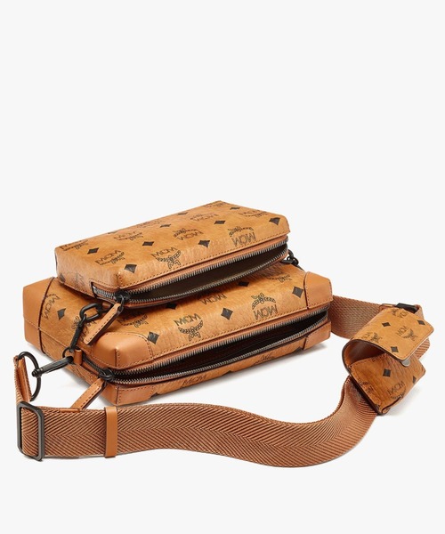 MCM（エムシーエム）の「MCM/エムシーエム/〈ソフト ベルリン〉多機能クロスボディバッグ - ヴィセトス（ショルダーバッグ・レディース・ブラウン/ブラック・FREE）」の5枚目の写真