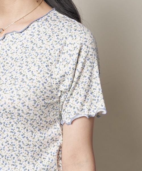 Clice de Paris（クリシェドゥパリス）の「お花のメローTEE（Tシャツ/カットソー・レディース・パープル/ブルー・ONESIZE）」の13枚目の写真