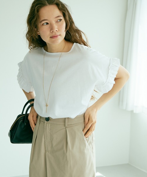 PUAL CE CIN(ピュアルセシン)の「【WEB限定】汗に負けない!フリル袖Tシャツ(Tシャツ/カットソー・レディース・ホワイト/ブラック/グレー/サックスブルー・FREE)」の2枚目の写真
