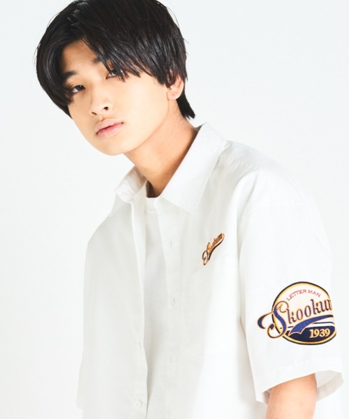 SKOOKUM（スクーカム）の「SKOOKUM / スクーカム ×JEオックス刺繍&ワッペンSSシャツ（シャツ/ブラウス・メンズ・ホワイト/ネイビー/グリーン・M/L）」の2枚目の写真