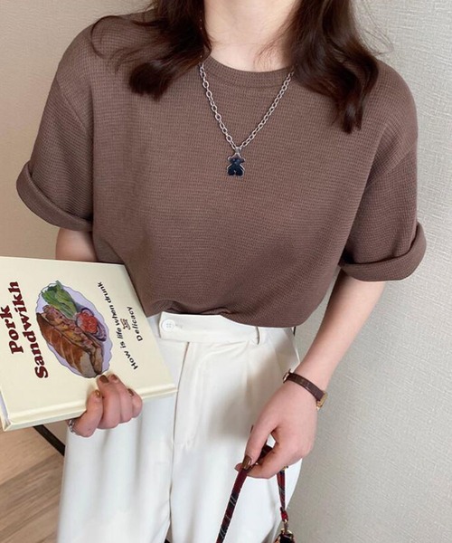 Girly Doll(ガーリードール)の「ワッフルクルーネックTシャツ(Tシャツ/カットソー・レディース・ブラック/ベージュ/ホワイト/ピンク/グレー/オレンジ/ブラウン・F)」の5枚目の写真
