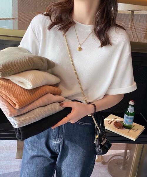 Girly Doll(ガーリードール)の「ワッフルクルーネックTシャツ(Tシャツ/カットソー・レディース・ブラック/ベージュ/ホワイト/ピンク/グレー/オレンジ/ブラウン・F)」の10枚目の写真