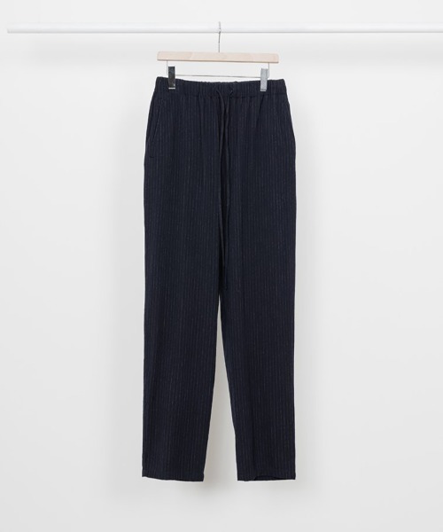 marka（マーカ）の「marka / マーカ：COCOON FIT EASY PANTS - wool×silk stripe -：M22C-02PT01C[COR]（スラックス・メンズ・ネイビー/グレー・1/2/3）」の12枚目の写真