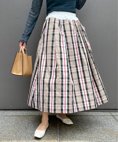 StyleSea（スタイルシー）の「チェックロングギャザーフレアスカート（スカート・レディース・レッド/レッド系その他/オレンジ系/イエロー/イエロー系その他/ブルー/ネイビー/ブルー系その他/ピンク/ベージュ/ブラウン系その他/ベージュ系その他2/ブラウン系その他2/パープル系その他2/イエロー系その他2/レッド系その他2/ネイビー系/オレンジ系その他/ブルー系その他2/ブルー系その他3/ボルドー/パープル系その他/ピンク系その他/オレンジ系その他2/ブラック×グリーン/ワインレッド/ホワイト×ブルー/カーキオリーブ/グリーン系その他/ブラック系その他/グリーン系その他2/ブルー系その他4/グリーン系その他3/ベージュ系その他3・FREE）」の9枚目の写真