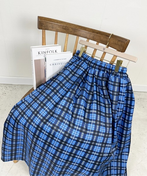 StyleSea（スタイルシー）の「チェックロングギャザーフレアスカート（スカート・レディース・レッド/レッド系その他/オレンジ系/イエロー/イエロー系その他/ブルー/ネイビー/ブルー系その他/ピンク/ベージュ/ブラウン系その他/ベージュ系その他2/ブラウン系その他2/パープル系その他2/イエロー系その他2/レッド系その他2/ネイビー系/オレンジ系その他/ブルー系その他2/ブルー系その他3/ボルドー/パープル系その他/ピンク系その他/オレンジ系その他2/ブラック×グリーン/ワインレッド/ホワイト×ブルー/カーキオリーブ/グリーン系その他/ブラック系その他/グリーン系その他2/ブルー系その他4/グリーン系その他3/ベージュ系その他3・FREE）」の20枚目の写真