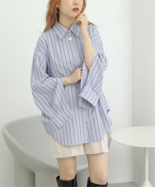 RAY CASSIN（レイカズン）の「スリーブオープンシャツ（シャツ/ブラウス・レディース・オフホワイト/グリーン系/ブルー系・FREE）」の3枚目の写真