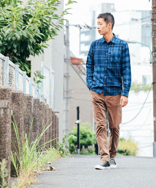 BEAMS(ビームス)の「BEAMS / ストレッチ テーパード コーデュロイパンツ(その他パンツ・メンズ・ブラック/チャコールグレー/ベージュ/オリーブ・S/M/L/XL)」の5枚目の写真