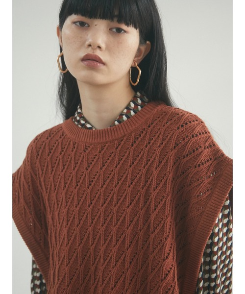 armonia(アルモニーア)の「armonia.柄ニットベスト(ベスト・レディース・ネイビー/バーガンディー/ベージュ・FREE)」の5枚目の写真