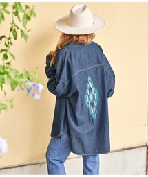 オルテガ刺繍オーバーサイズデニムシャツ