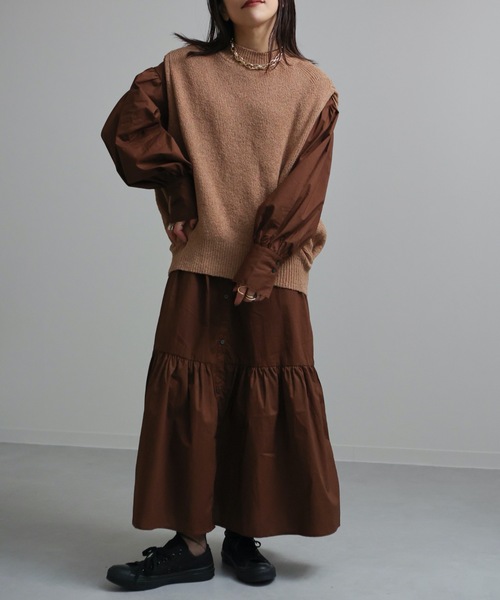 ap retro（アプレトロ）の「サイドデザインハイネックニットベスト（ベスト・レディース・ブラック/ベージュ/アイボリー/カーキ・FREE）」の8枚目の写真