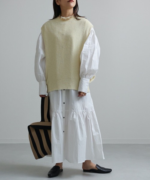 ap retro（アプレトロ）の「サイドデザインハイネックニットベスト（ベスト・レディース・ブラック/ベージュ/アイボリー/カーキ・FREE）」の5枚目の写真