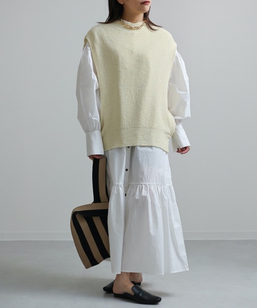 ap retro（アプレトロ）の「サイドデザインハイネックニットベスト（ベスト・レディース・ブラック/ベージュ/アイボリー/カーキ・FREE）」の11枚目の写真