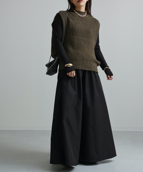 ap retro（アプレトロ）の「サイドデザインハイネックニットベスト（ベスト・レディース・ブラック/ベージュ/アイボリー/カーキ・FREE）」の15枚目の写真