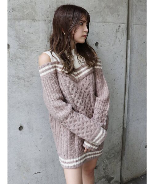 MURUA（ムルーア）の「ルーズオフショルダーニットワンピース（ワンピース・レディース・グレー/グリーン/モカ・FREE）」の6枚目の写真