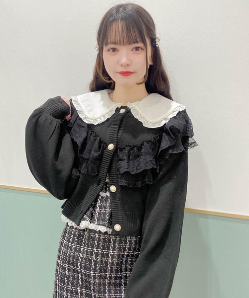 ROJITA(ロジータ)の「ビジューレースフリルニットカーデ(カーディガン/ボレロ・レディース・アイボリー/グレー/ブラック・FREE)」の4枚目の写真