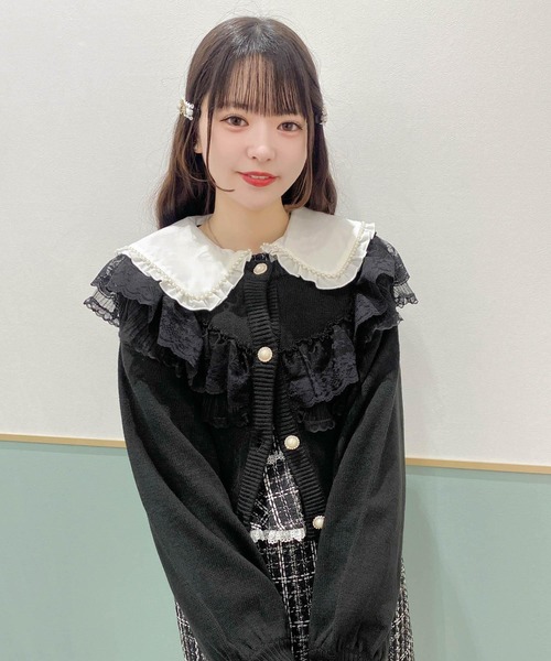 ROJITA(ロジータ)の「ビジューレースフリルニットカーデ(カーディガン/ボレロ・レディース・アイボリー/グレー/ブラック・FREE)」の6枚目の写真