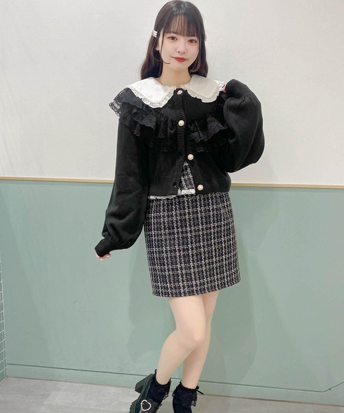 ROJITA(ロジータ)の「ビジューレースフリルニットカーデ(カーディガン/ボレロ・レディース・アイボリー/グレー/ブラック・FREE)」の8枚目の写真