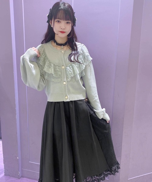 ROJITA(ロジータ)の「ビジューレースフリルニットカーデ(カーディガン/ボレロ・レディース・アイボリー/グレー/ブラック・FREE)」の15枚目の写真