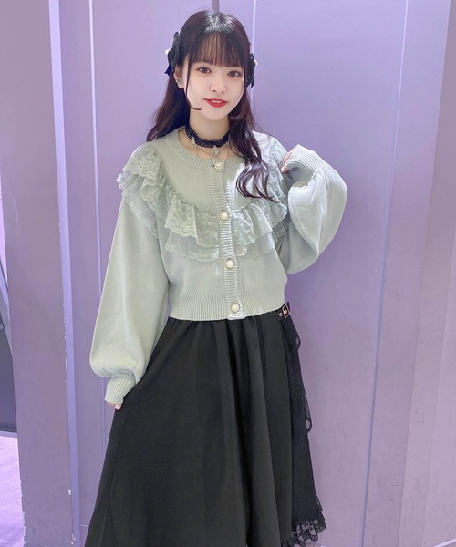 ROJITA(ロジータ)の「ビジューレースフリルニットカーデ(カーディガン/ボレロ・レディース・アイボリー/グレー/ブラック・FREE)」の19枚目の写真