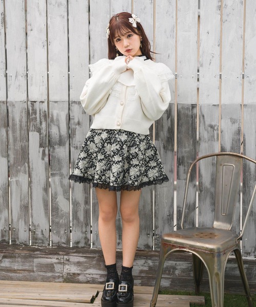 ROJITA(ロジータ)の「ビジューレースフリルニットカーデ(カーディガン/ボレロ・レディース・アイボリー/グレー/ブラック・FREE)」の22枚目の写真