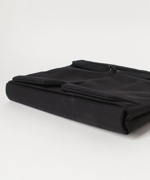 BAGJACK（バッグジャック）の「BAGJACK/バッグジャック LAPTOP COVER 13 inch TWIST CODURA 1000Dラップトップカバー13インチツイストコーデュラ1000デニール（ショルダーバッグ・メンズ・ブラック・FREE）」の6枚目の写真