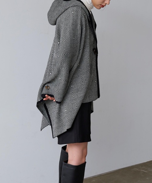 KOBE LETTUCE（コウベレタス）の「フーディニットポンチョコーディガン（ポンチョ・レディース・ブラック/ブラウン系その他/ブラック系その他・FREE）」の12枚目の写真