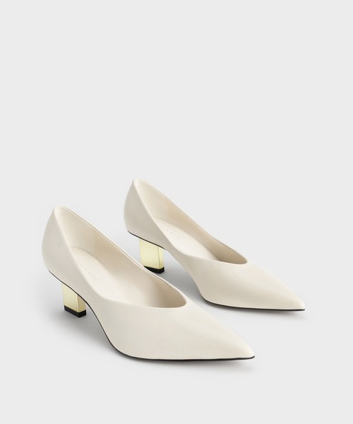 CHARLES & KEITH(チャールズ & キース)の「メタリックブレードヒール パンプス(パンプス・レディース・ブラック/オフホワイト・22cm/22.5cm/23cm/23.5cm/24.5cm/25cm/25.5cm)」の7枚目の写真