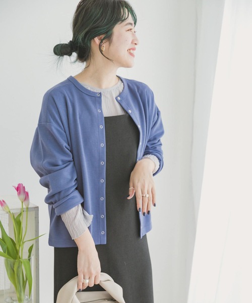 ITEMS URBANRESEARCH(アイテムズ アーバンリサーチ)の「コンパクトカーディガン(カーディガン/ボレロ・レディース・アイボリー/ブラック/ブルー/モカ/マスタード・FREE)」の5枚目の写真