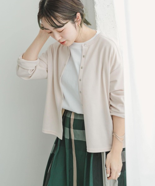 ITEMS URBANRESEARCH(アイテムズ アーバンリサーチ)の「コンパクトカーディガン(カーディガン/ボレロ・レディース・アイボリー/ブラック/ブルー/モカ/マスタード・FREE)」の2枚目の写真